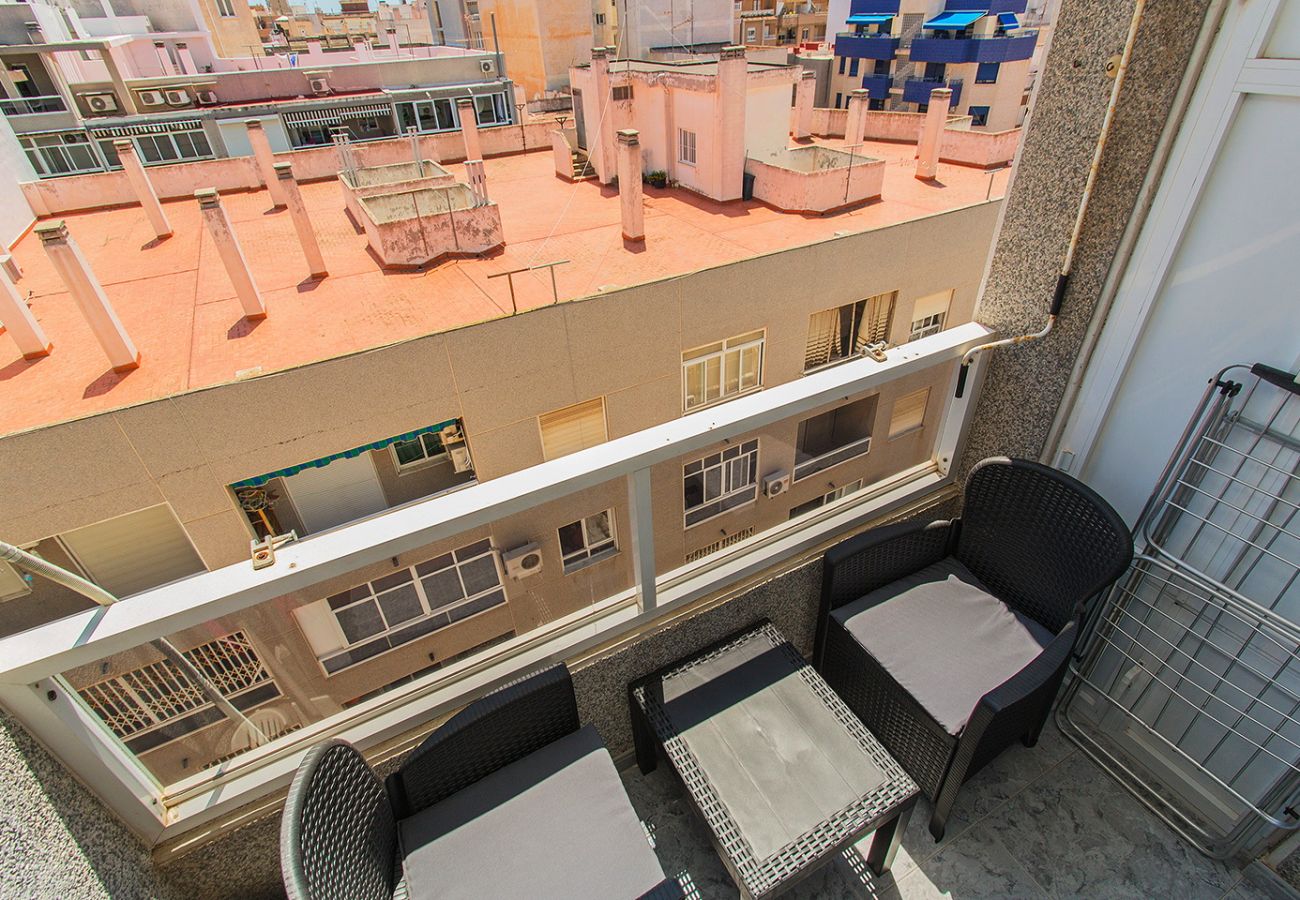 Апартаменты на Торревьеха / Torrevieja - 001 Lirio Apartment - Alicante Holiday