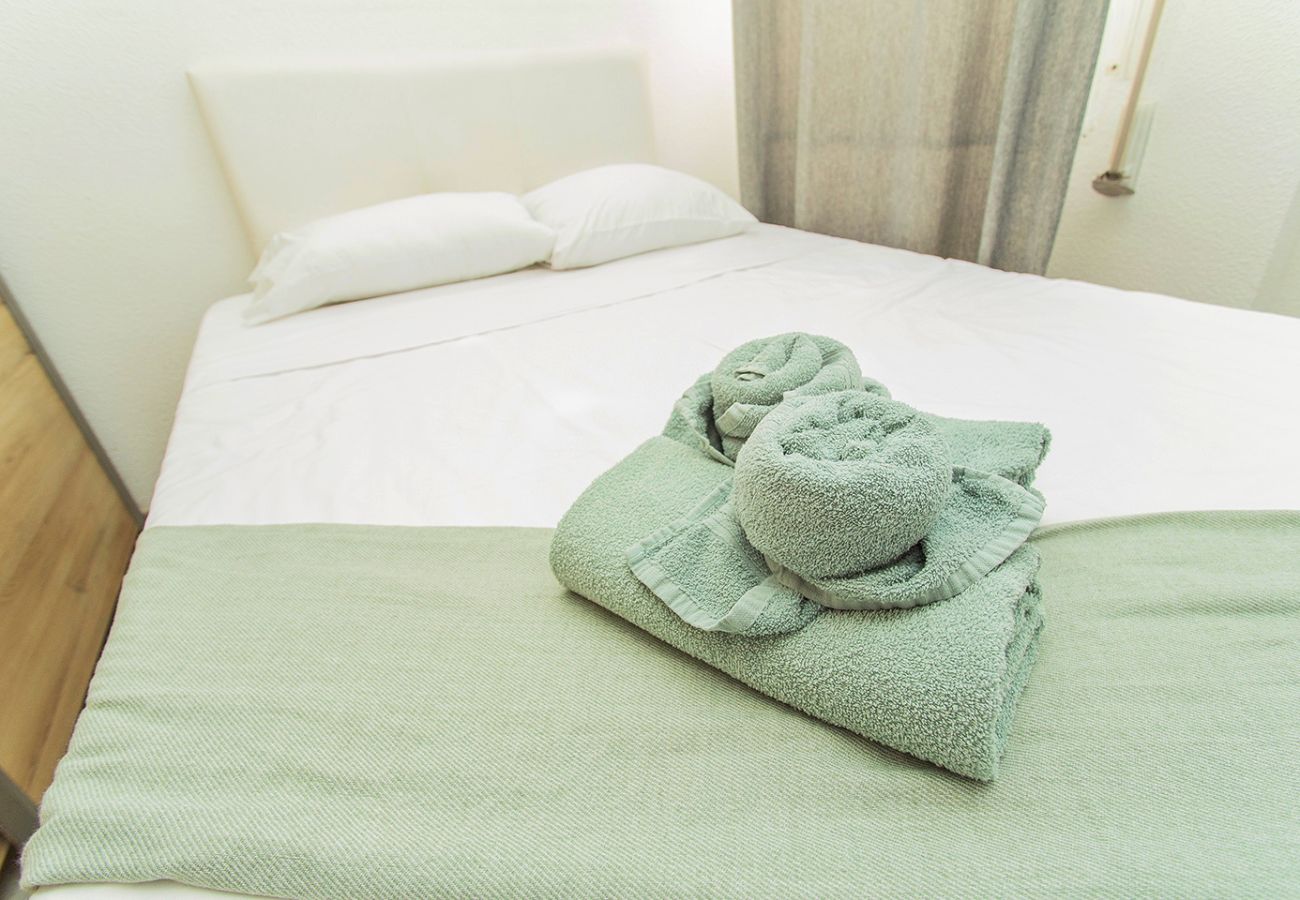 Апартаменты на Торревьеха / Torrevieja - 001 Lirio Apartment - Alicante Holiday