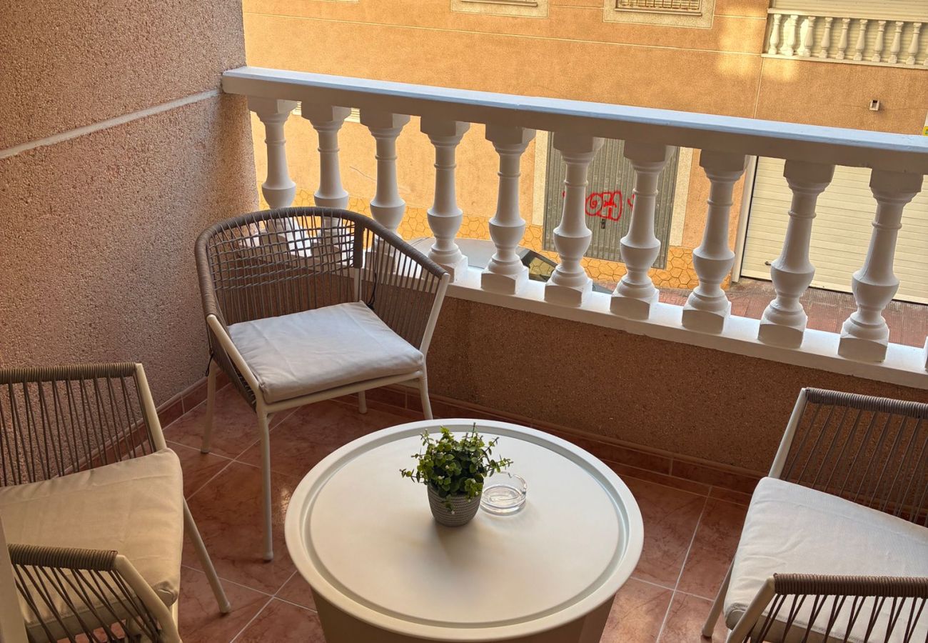 Апартаменты на Торревьеха / Torrevieja - 037 Modern Sweet Apartment - Alicante Holiday