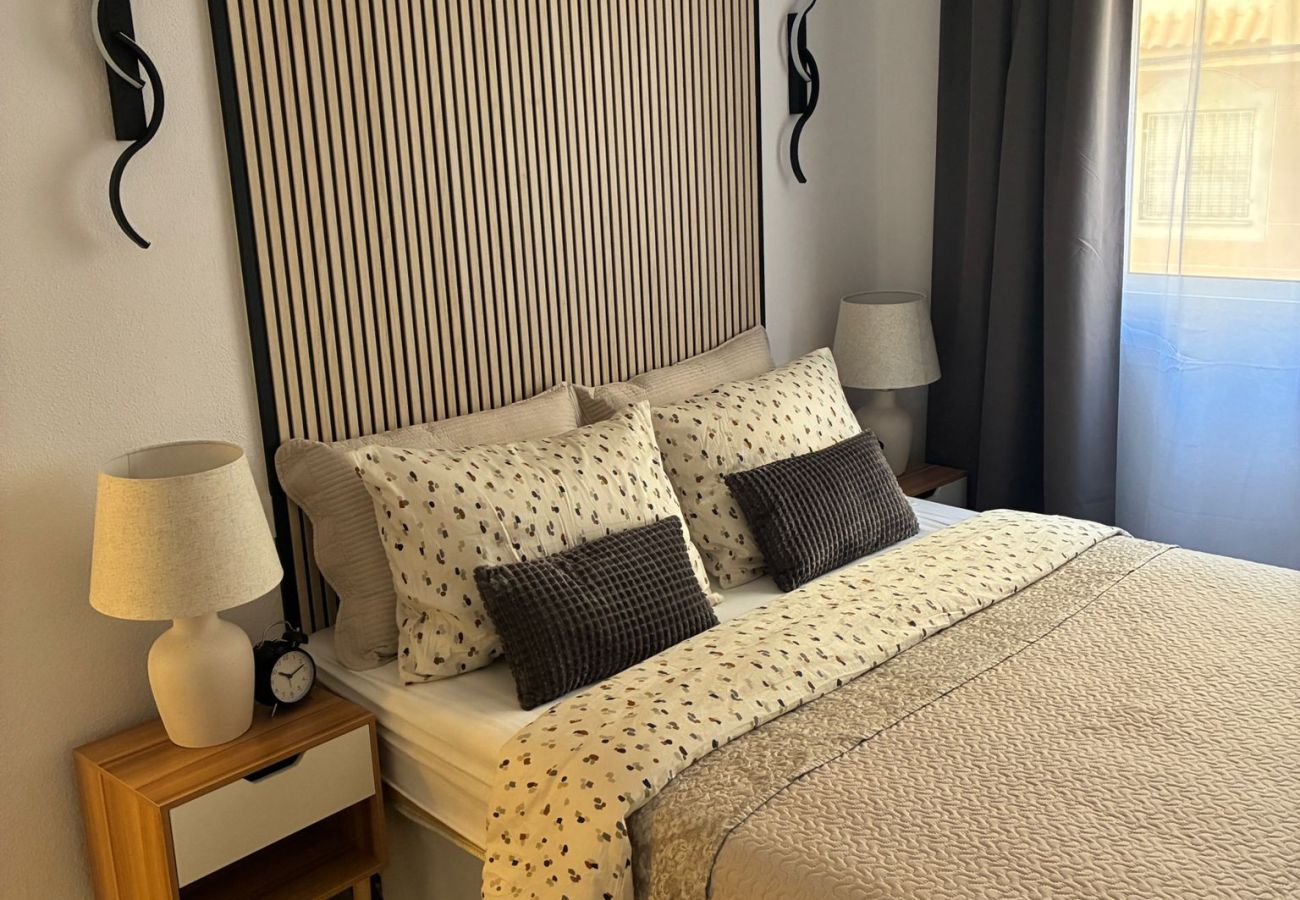 Апартаменты на Торревьеха / Torrevieja - 037 Modern Sweet Apartment - Alicante Holiday