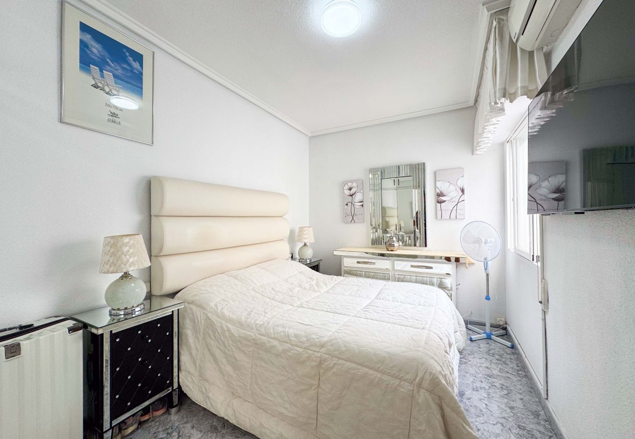 Апартаменты на Торревьеха / Torrevieja - 152 La Paz Apartment Alicante-Holiday