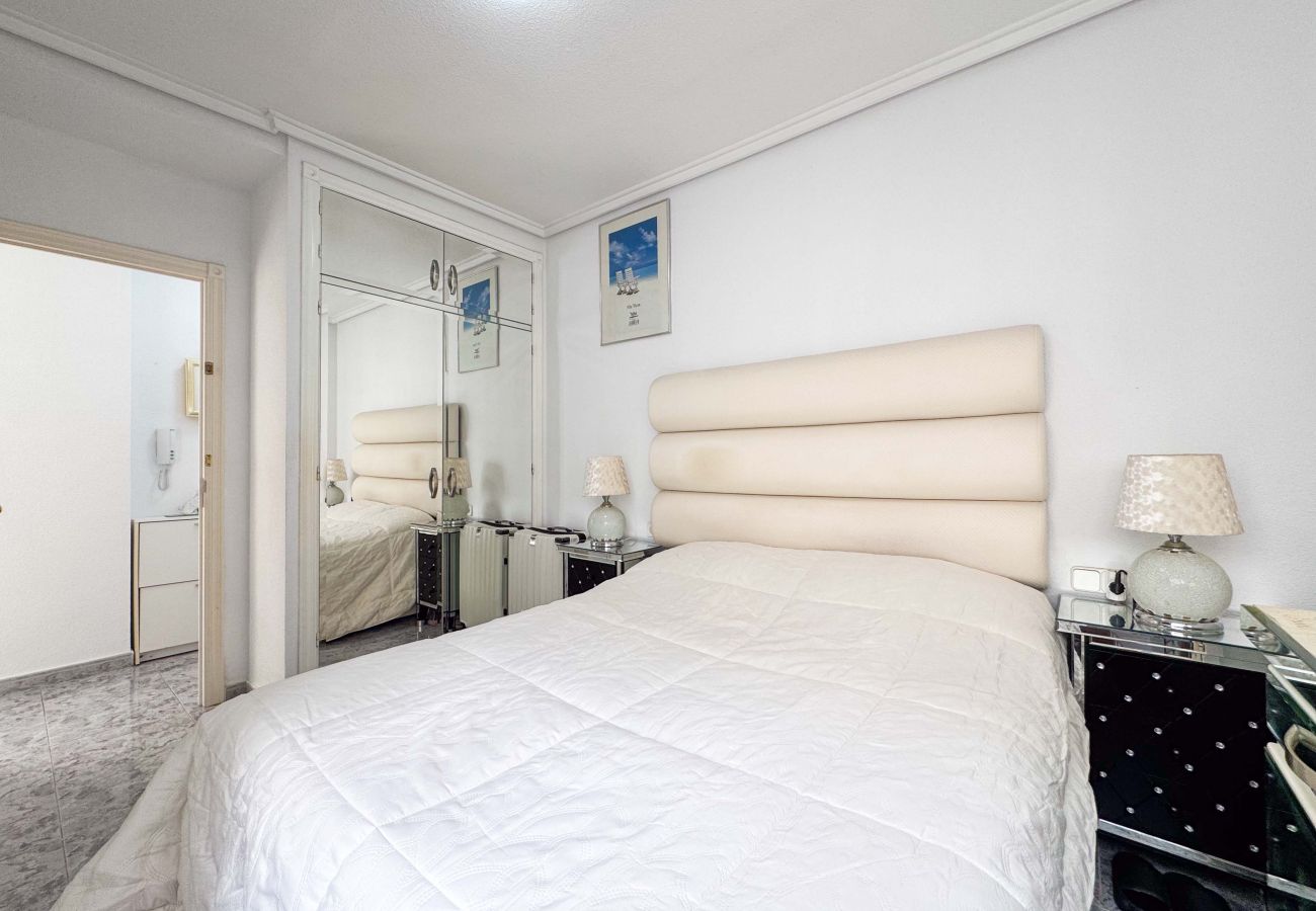Апартаменты на Торревьеха / Torrevieja - 152 La Paz Apartment Alicante-Holiday