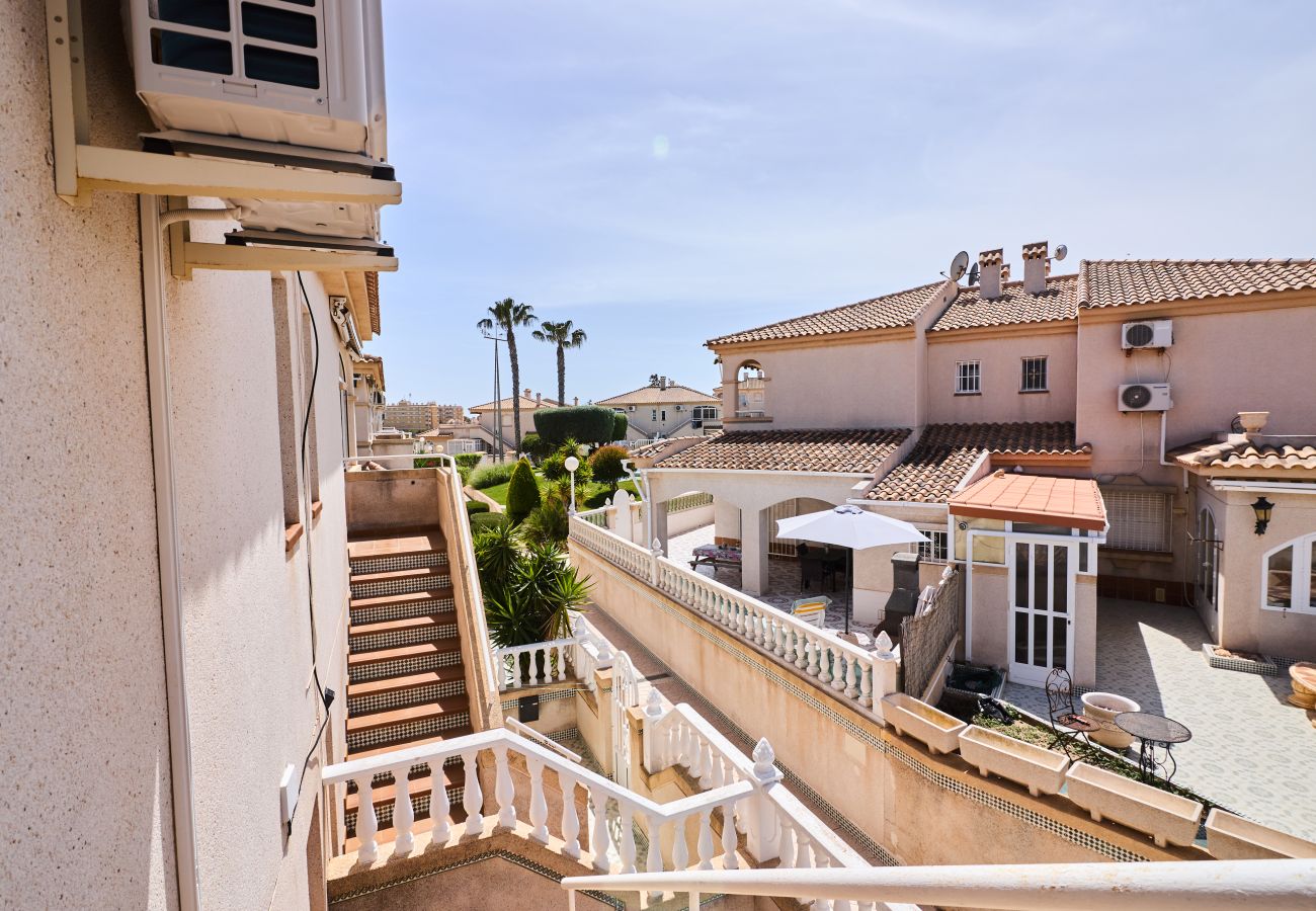 Бунгало на Торревьеха / Torrevieja - 081 Design Style- Alicante Holiday