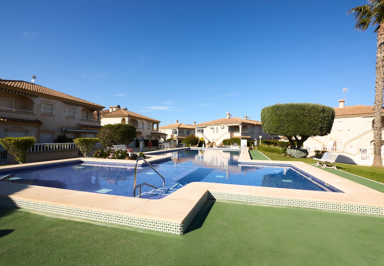Бунгало на Торревьеха / Torrevieja - 081 Design Style- Alicante Holiday