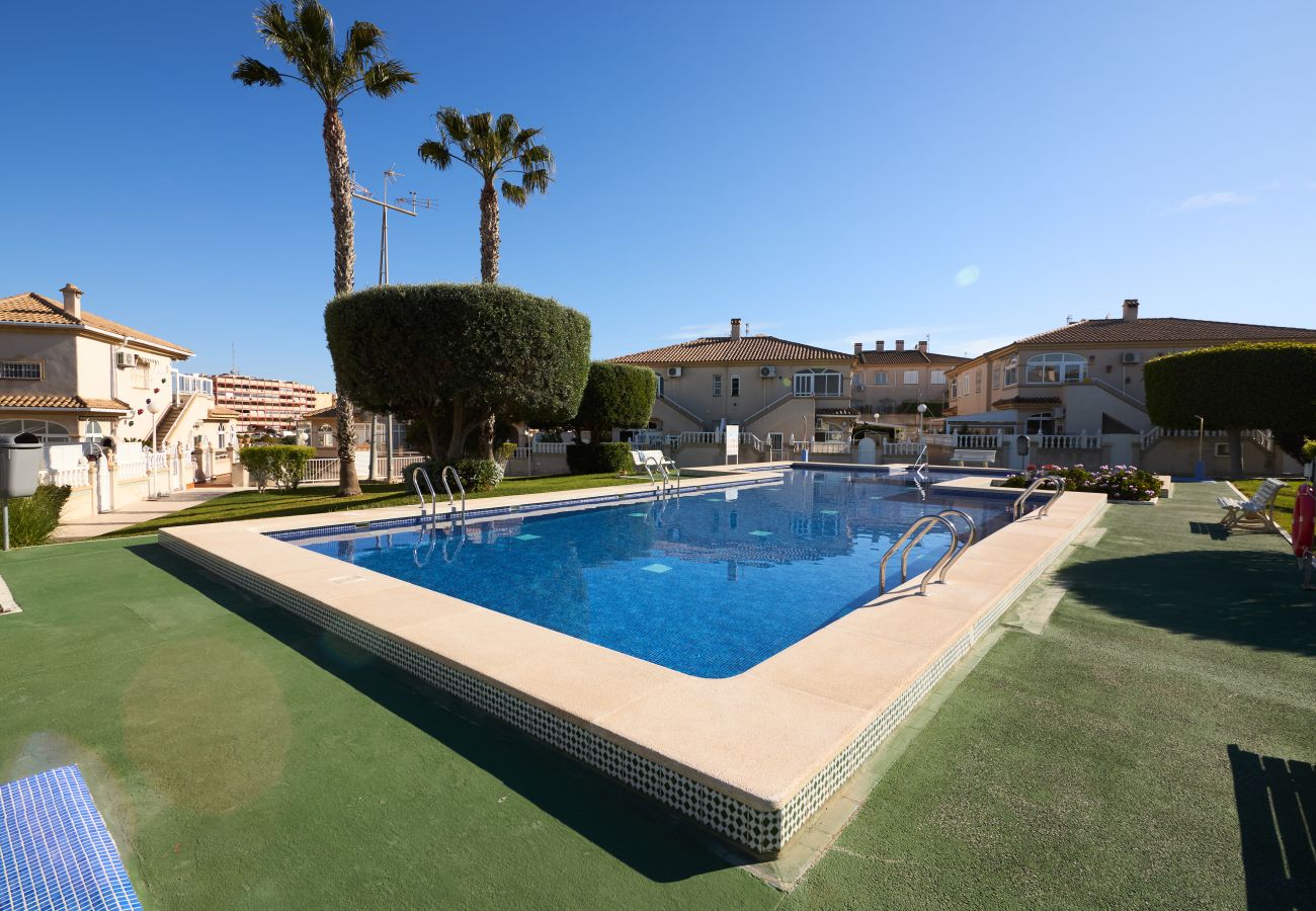 Бунгало на Торревьеха / Torrevieja - 081 Design Style- Alicante Holiday