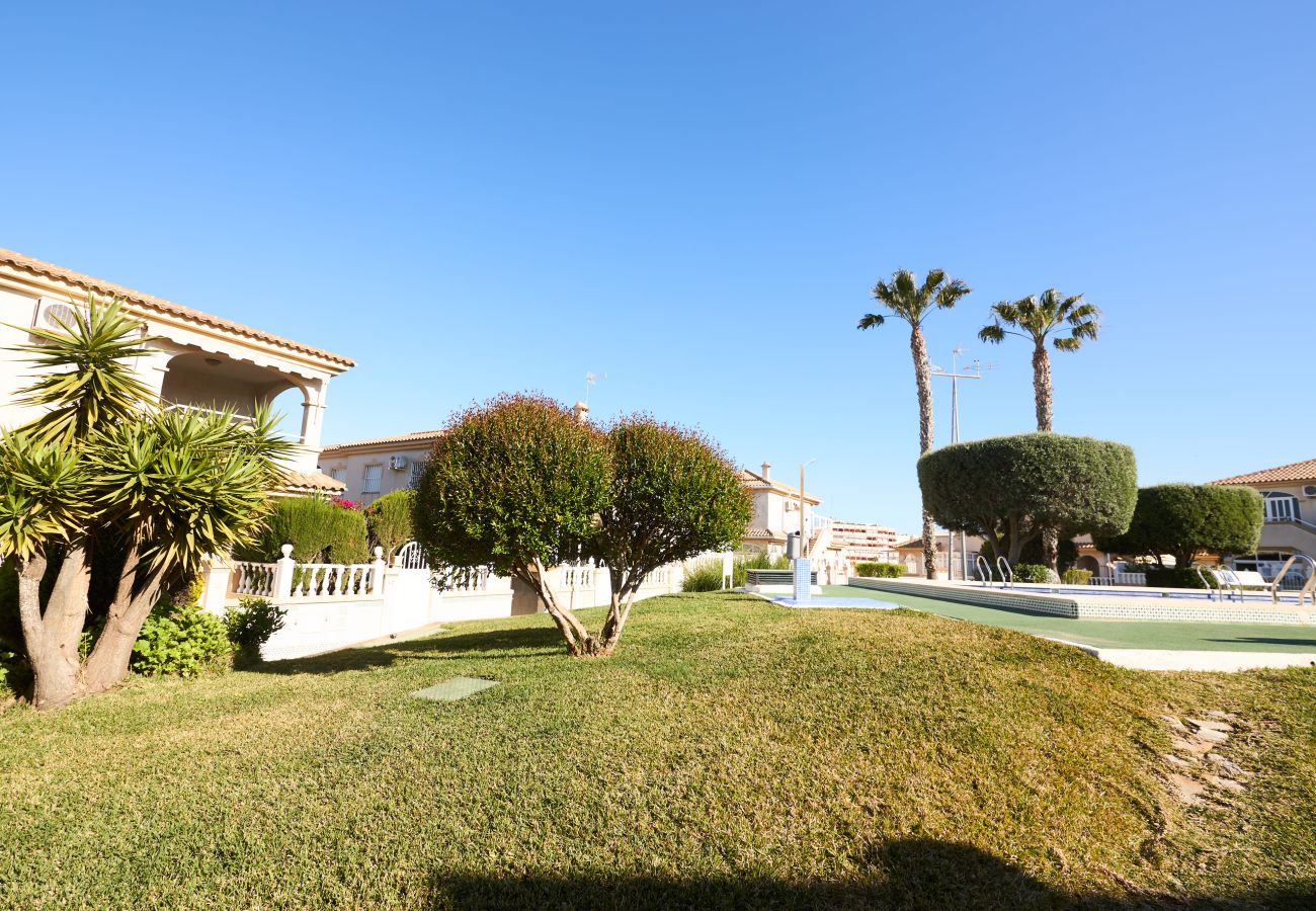 Бунгало на Торревьеха / Torrevieja - 081 Design Style- Alicante Holiday