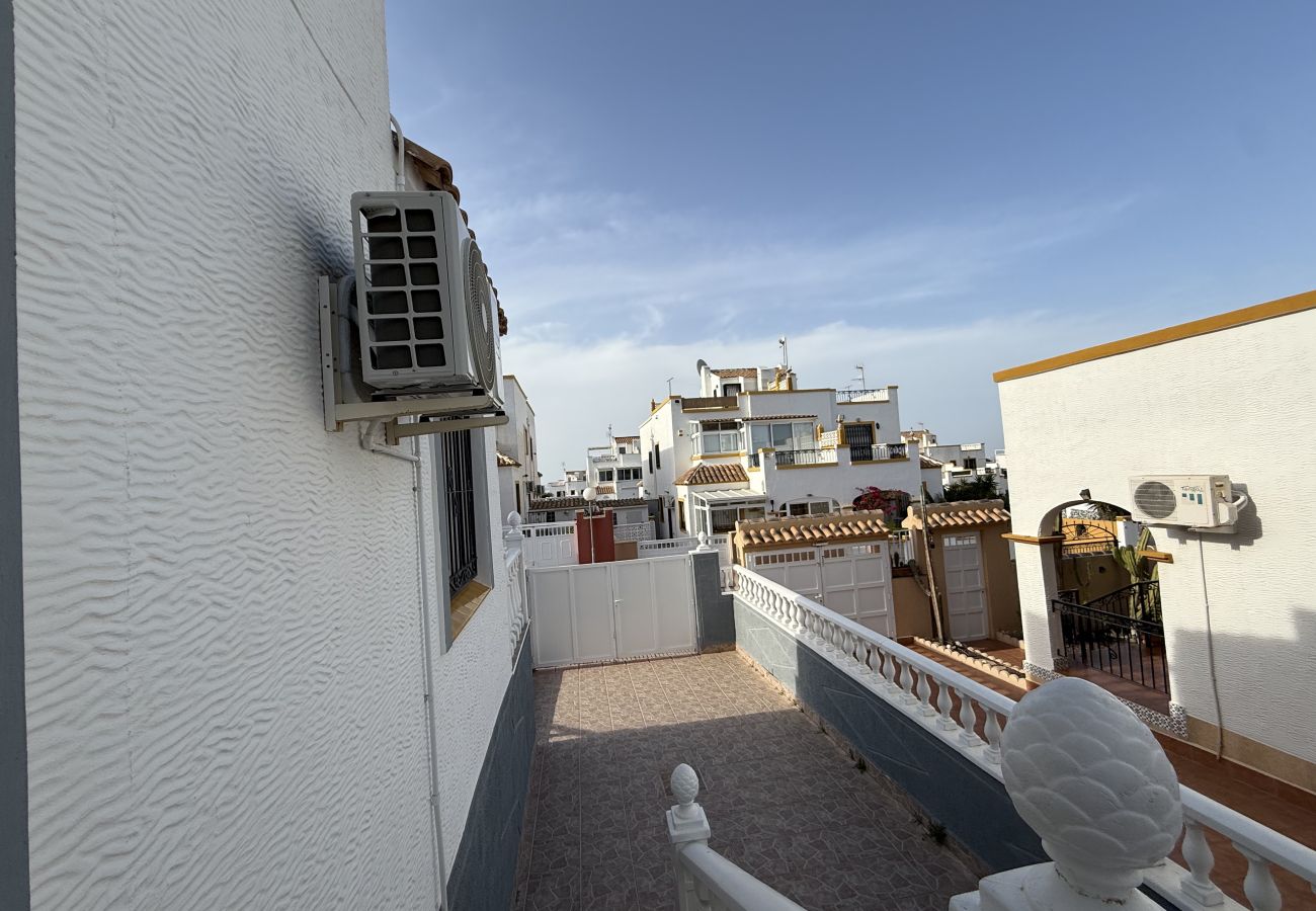 Вилла на Торревьеха / Torrevieja - 205 Dream Hills 2 Alicante Holiday