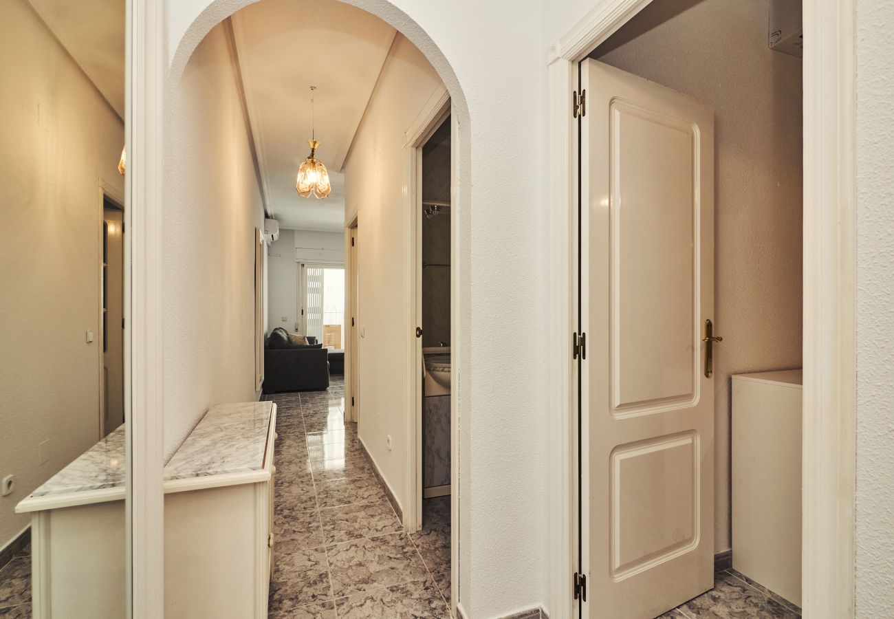 Апартаменты на Торревьеха / Torrevieja - 153  La Paz Center Alicante-Holiday
