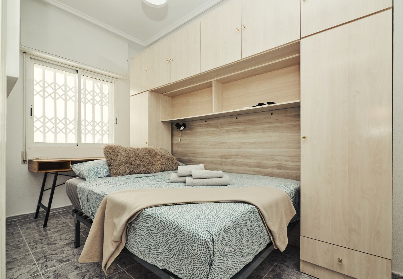 Апартаменты на Торревьеха / Torrevieja - 153  La Paz Center Alicante-Holiday