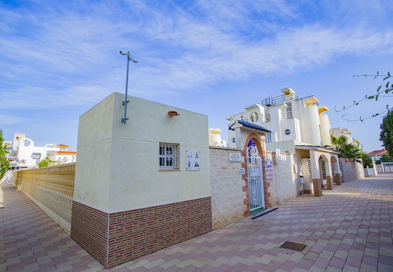Апартаменты на Торревьеха / Torrevieja - 015 Dunas Sol Terrace - alicante holiday